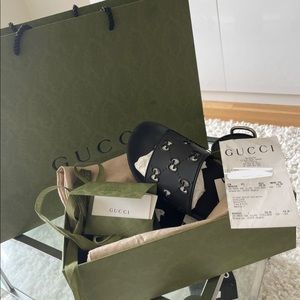 Gucci Monogram Rubber Slides (Black)